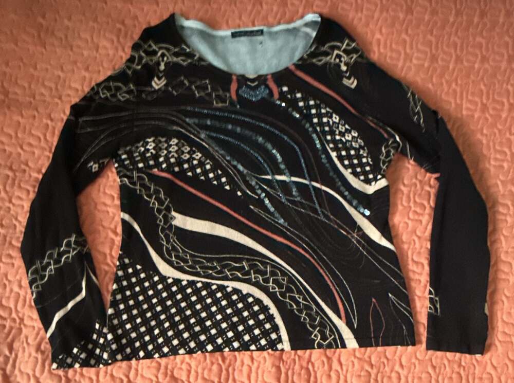 PIERRI NEW YORK Black Patterned L/S Top with Sequins and Beading